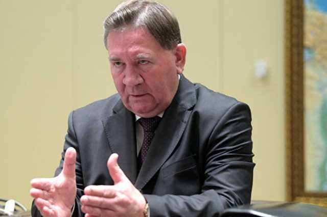 Курский губернатор перед отставкой обеспечил себя «золотым парашютом»