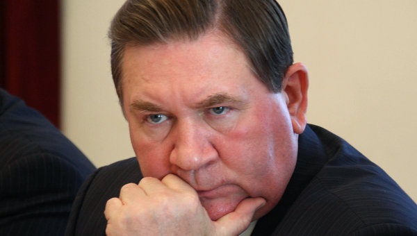 Александр Михайлов забрал в гроб губернаторские привилегии