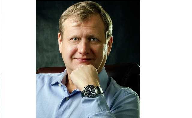 Михаил Котов растратил миллиард