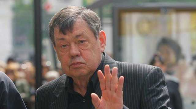 Стали известны подробности завещания, составленного Караченцовым незадолго до смерти