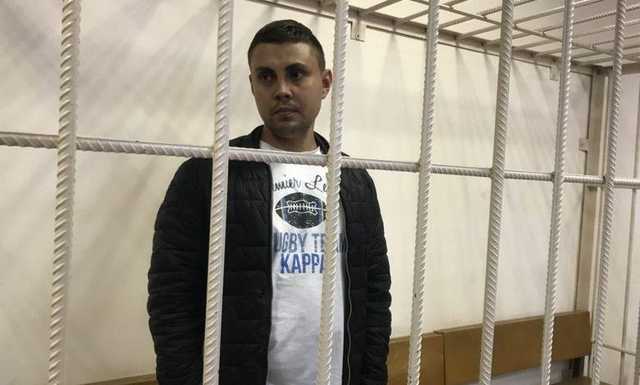 Арестованному начальнику Ленинградского СО Северо-Западного УТ СКР добавили миллион рублей взятки