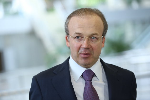Андрей Назаров насильно совершил с несовершеннолетней половой акт