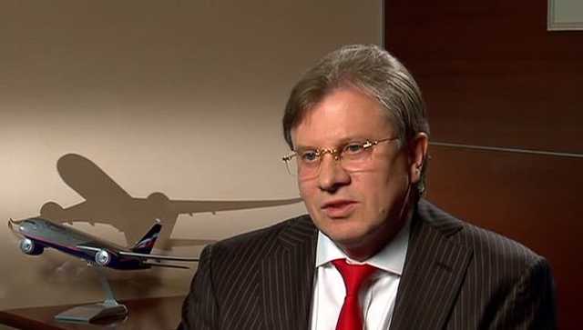 Как жлобоватый Виталий Савельев обделил бонусами хама Алешковского