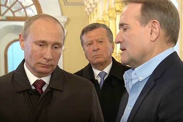 В парламенте Великобритании призвали расследовать связи Порошенко с Медведчуком