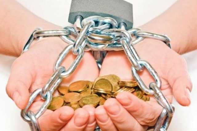 Газетой «СПИД-инфо» завладел водитель автобуса?