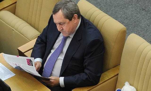 Лишенного неприкосновенности депутата Белоусова подозревают в участии в ОПГ