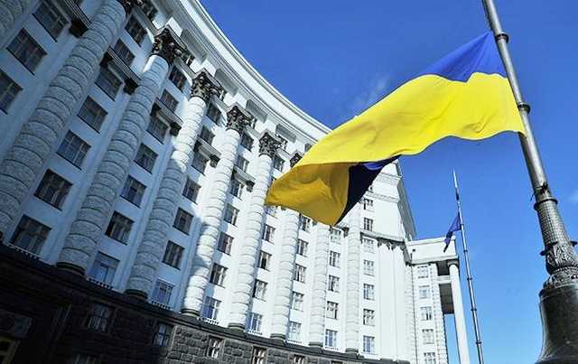 Кабмин уволил председателя ГАСИ из-за липового диплома