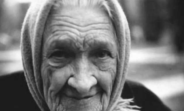 В Москве мошенница обокрала 101-летнюю пенсионерку