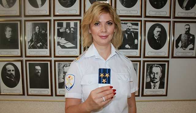 «Банкомат» Вера Рабинович: карьера, гламур, взятка и дружба с «братками»