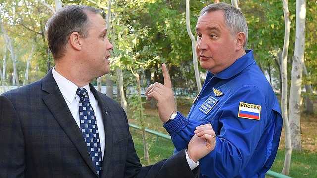 Rogozin non grata, или Почему глава «Роскосмоса» больше не грозит американцам батутами?