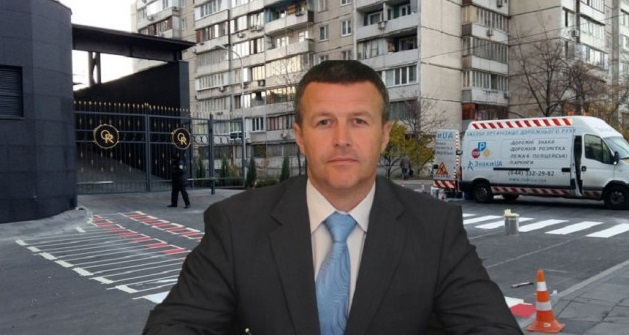 Руководство “Киевавтодора” снова уличили в воровстве на дорожной разметке