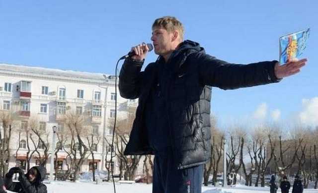 В Амурске освобожден блогер, задержанный после публикации видео похорон «авторитета» Зарубы