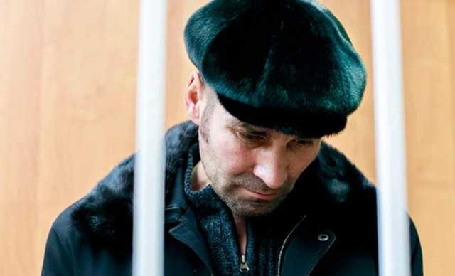 Суд арестовал обвиняемого в угоне самолета жителя ХМАО