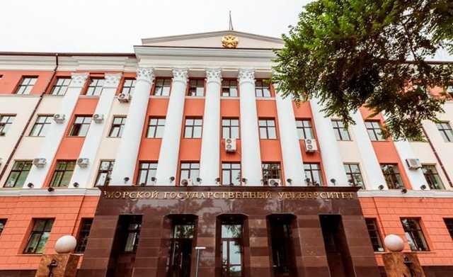 ФСБ проводит следственные действия в Морском университете во Владивостоке