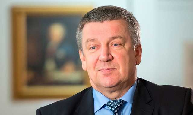 Экс-главу Карелии допросили как свидетеля по делу о взятках