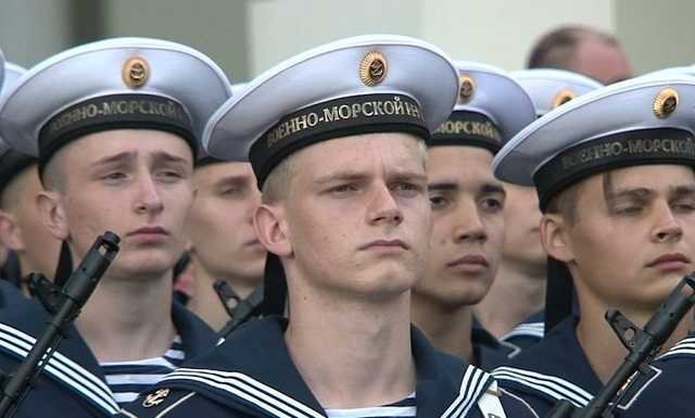 В Петербурге курсанты военно-морского института пожаловались на вымогательство со стороны командиров