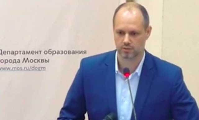 В Москве избили и ограбили чиновника городского департамента образования
