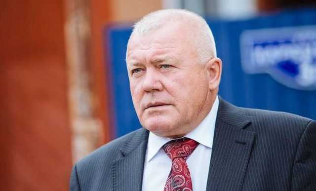 Экс-главу района в Омской области суд признал виновным в убийстве супруги