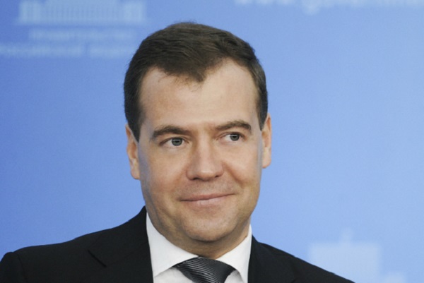 Медведев высказал мысль о слишком большом количестве гостеатров в РФ