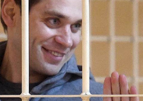 Драматический финал в "Театре Европы" выгоден Ротенбергам