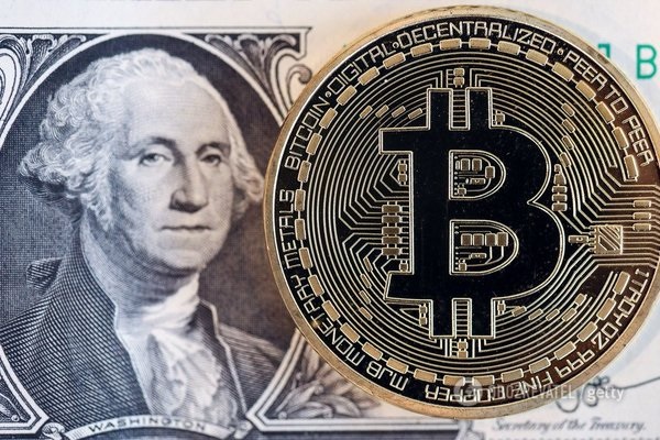 Биткоин побил новый рекорд: взлетит ли криптовалюта до миллиона