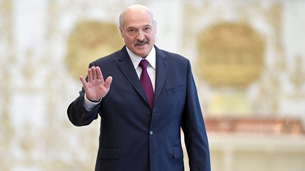 Лукашенко потребовал от России прекратить защищать олигархов, которые мешают отношениям двух стран