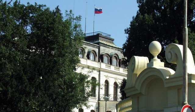 Стало известно о заработках послов РФ в Праге на аренде квартир для дипломатов