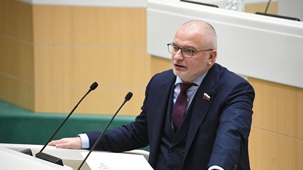 Арест за неуважение власти в интернете: депутаты доработали закон