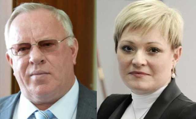 Эксперты считают отставку Марины Ковтун и Александра Бердникова накануне выборов неизбежной