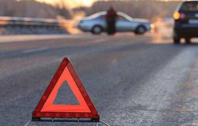 Jaguar директора коммерческого департамента «Интерспутника» спровоцировал крупное ДТП в Москве
