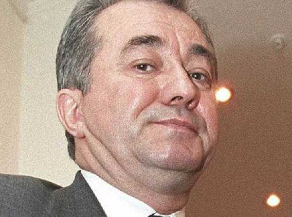 У юркого газпромовца Карасевича "нет сил для суда"