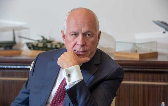 Сергею Чемезову повезло с богатыми родственниками?
