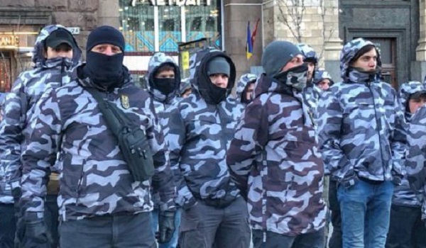 Всеядность и охранный бизнес. Кто финансирует «Национальный корпус»
