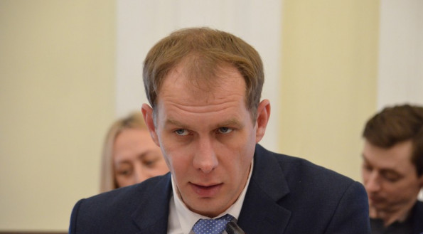 Половину зарплаты чиновника КГГА Малеваного составили премии и финпомощь