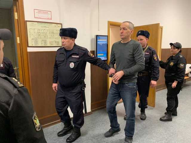 Александр Шестун требует привлечь к уголовной ответственности следователя Видюкова