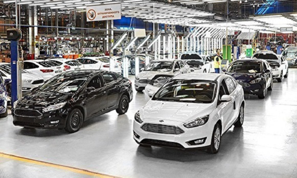 Рабочие российского завода Ford пригрозили митингами в случае невыплаты компенсаций