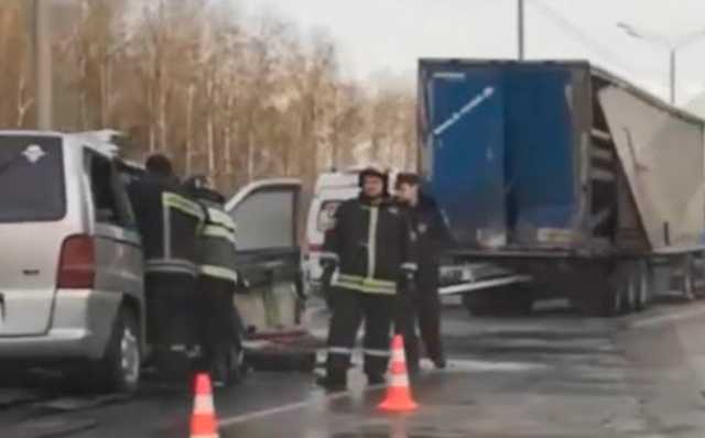 Виновник смертельного ДТП на трассе Тула – Москва с шестью погибшими оказался нелегальным перевозчиком