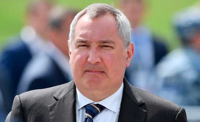 Песков попросил не связывать хищения в «Роскосмосе» с Рогозиным