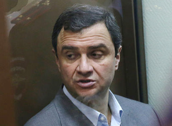 Дело реставраторов Эрмитажа утяжелили