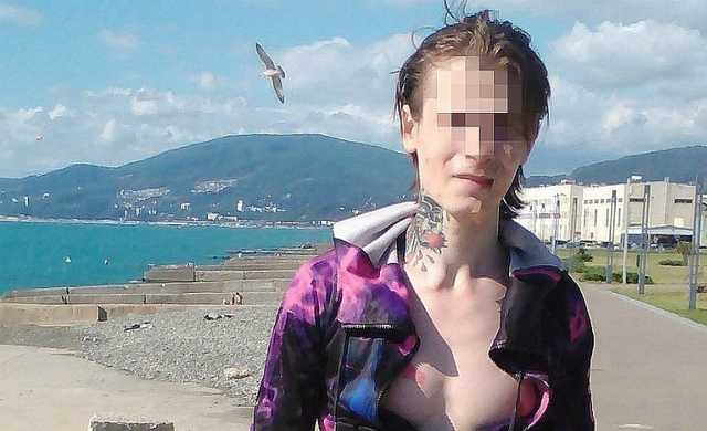 12-летнюю спутницу убийцы-людоеда отправят на лечение