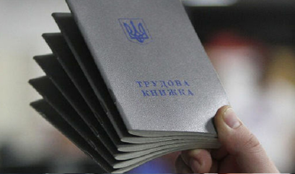 В управлении Гоструда Киевской области вымогали скидку на мобильники