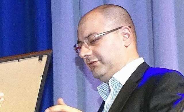Сына волгоградского экс-депутата, который назвал пенсионеров «тунеядцами и алкашами», лишили статуса судьи