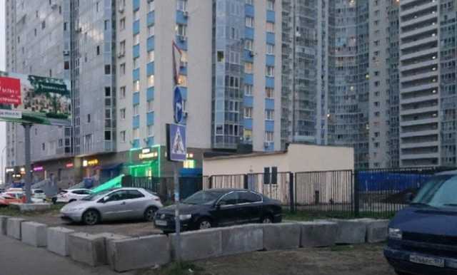Автомобили автохамов в Химках оказались ночью в бетонной ловушке