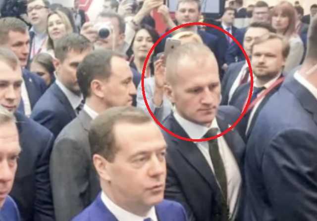 Майор ФСО Алексей без-Мозгов