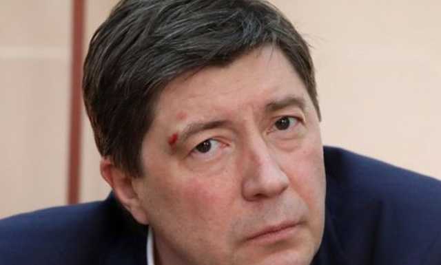 Приостановлены сделки с ценными бумагами на Лондонской бирже у компании, связанной с Хотиным