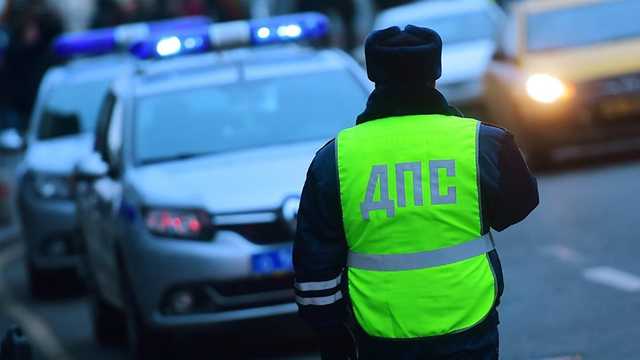 Во время погони в Сургуте водитель сбил полицейского