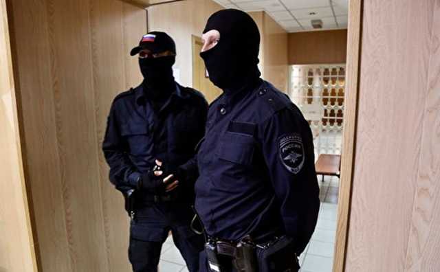 На западе Москвы полицейские ранили подозреваемого в ограблении банка