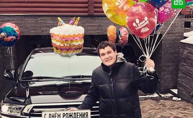 Опубликовано видео задержания сына экс-сенатора, сбившего инспектора ДПС в Москве