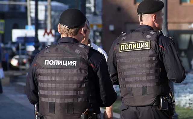 В Москве бывший полицейский напал на действующего при задержании