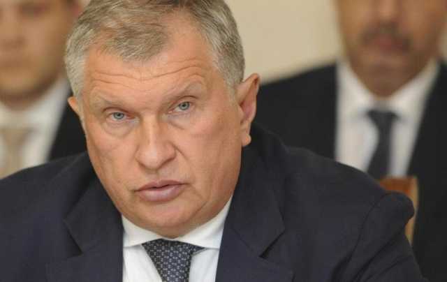 Сечин с протянутой рукой?